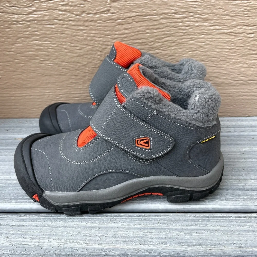 KEEN Kootenay Youth Big Kids Size 4 Waterproof Winter  Boots Gray Faux Fur NWOB